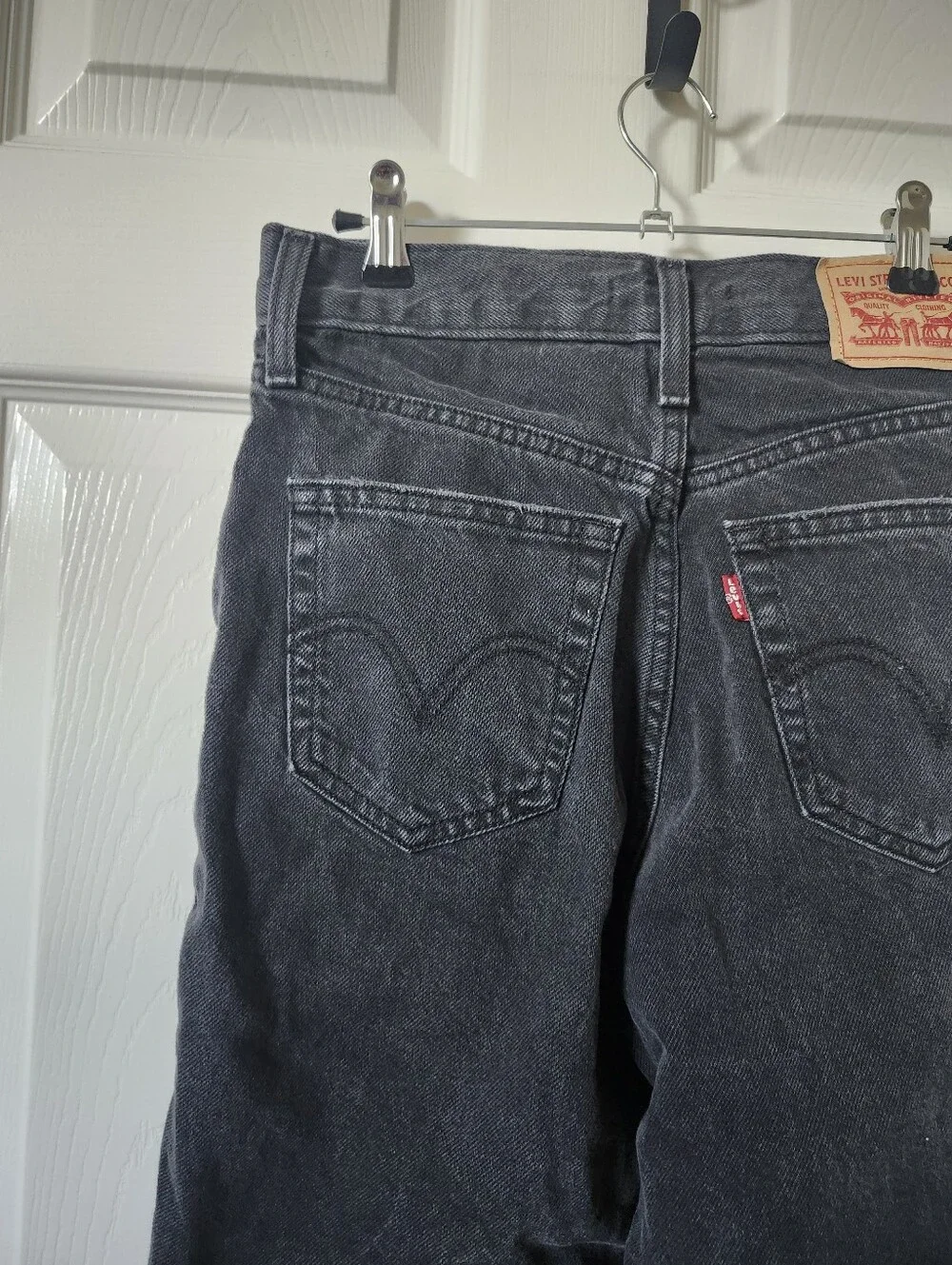 Levis black high